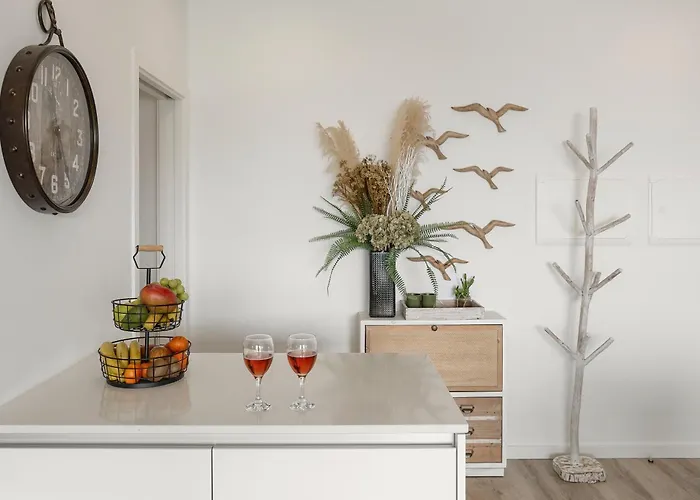 Oceanview Oasis Apartment *