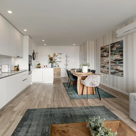 Oceanview Oasis Apartment *