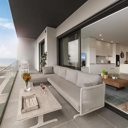 Oceanview Oasis *